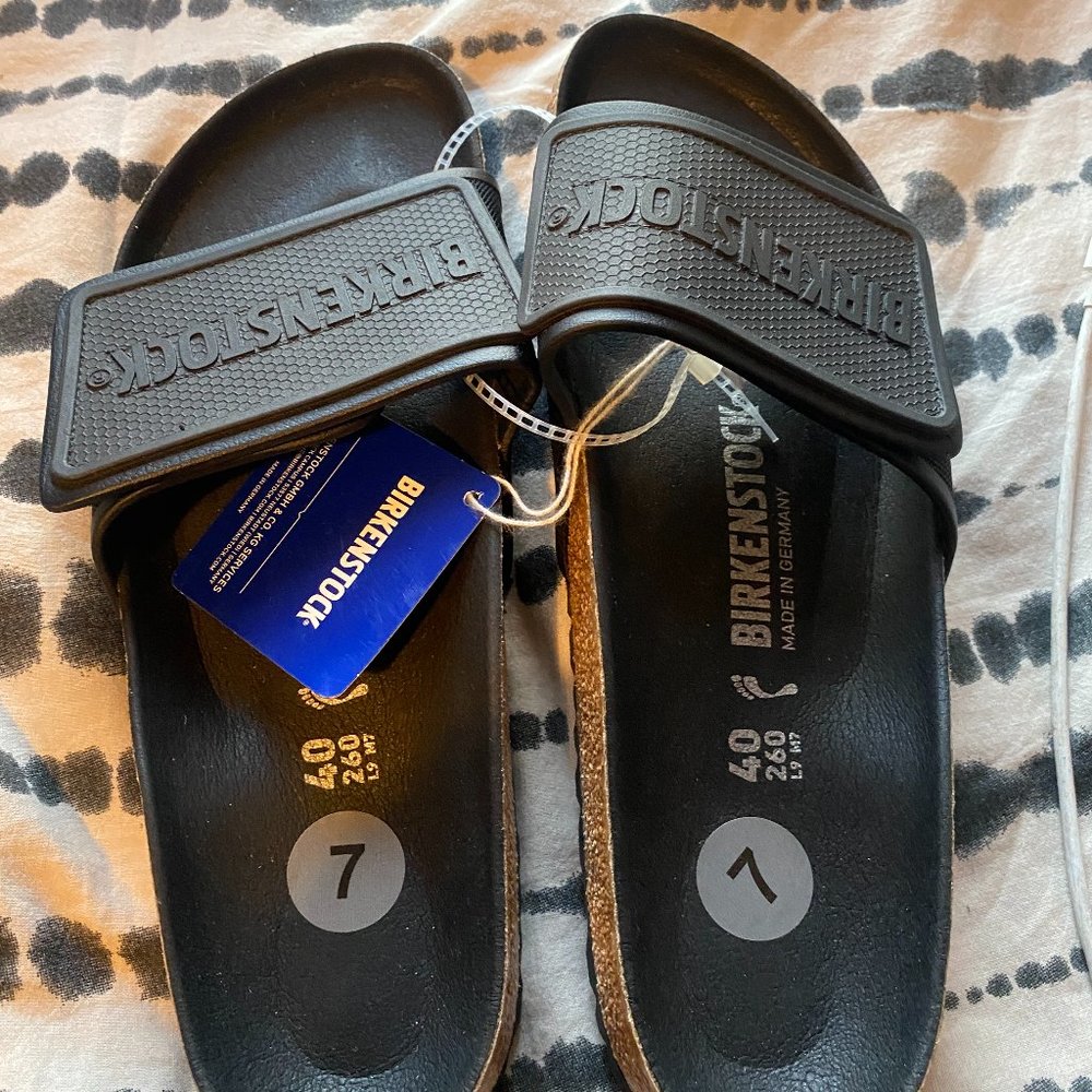 NWT! Birkenstock Unisex Tema Velcro Black Slide Sandal (US W9/US M7)